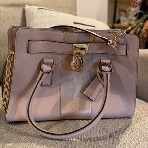 Michael kors medium size handbag